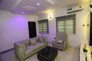 Comfy|Modern|1-Bed Shortlet Apartment, 10mins to Canaan Land