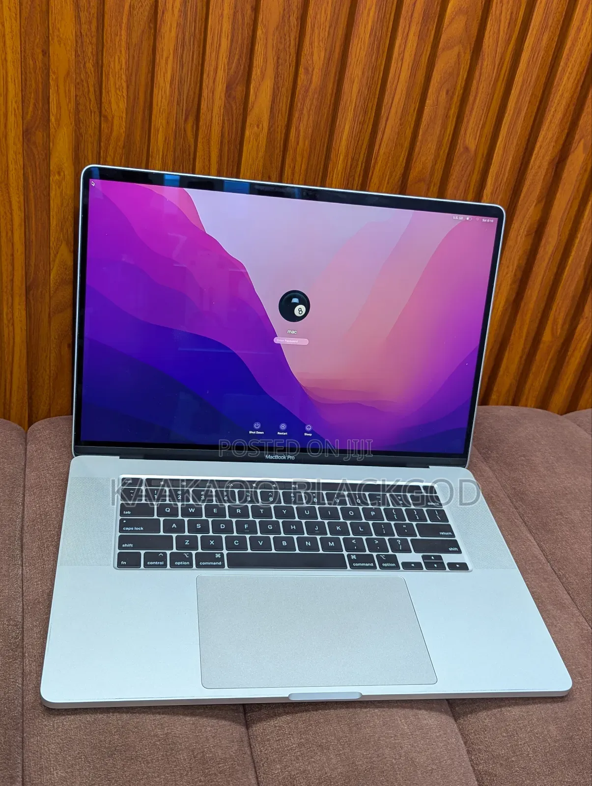Laptop Apple MacBook 2019 16GB Intel Core I7 SSD 512GB