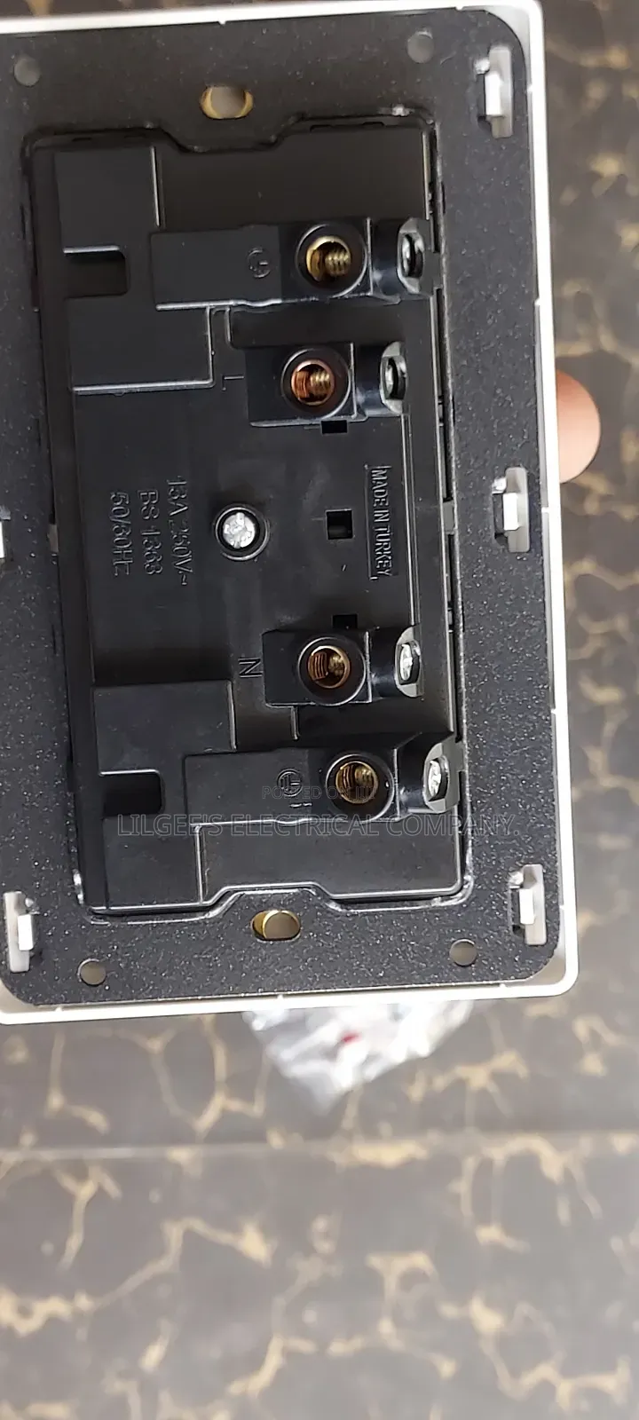 Marris X Double Socket