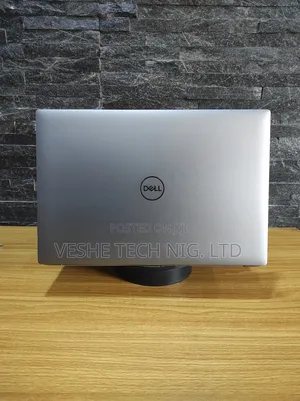 Laptop Dell Precision 5690 64GB Intel Core Ultra 7 SSD 1T