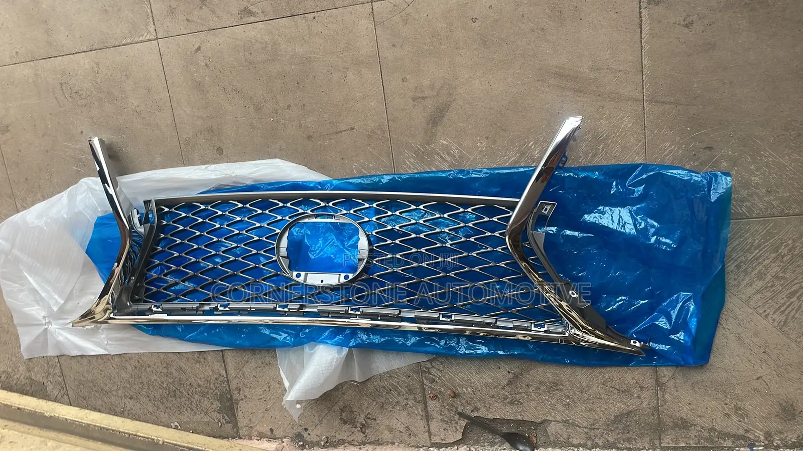 Front Grill Rx 350 2015