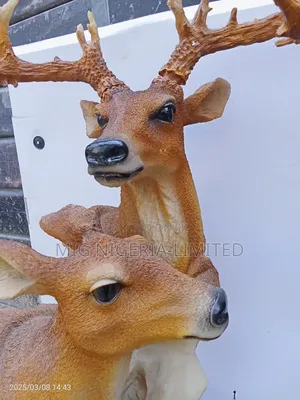 Royal Deer Head Double Stand Sculpture Centre Table Decor