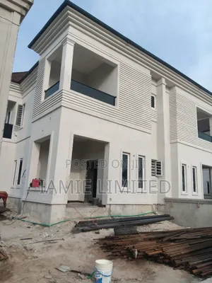 4bdrm Duplex in Plantation City, Warri for rent