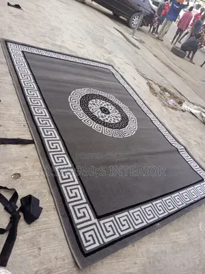 5/7 Center Rug