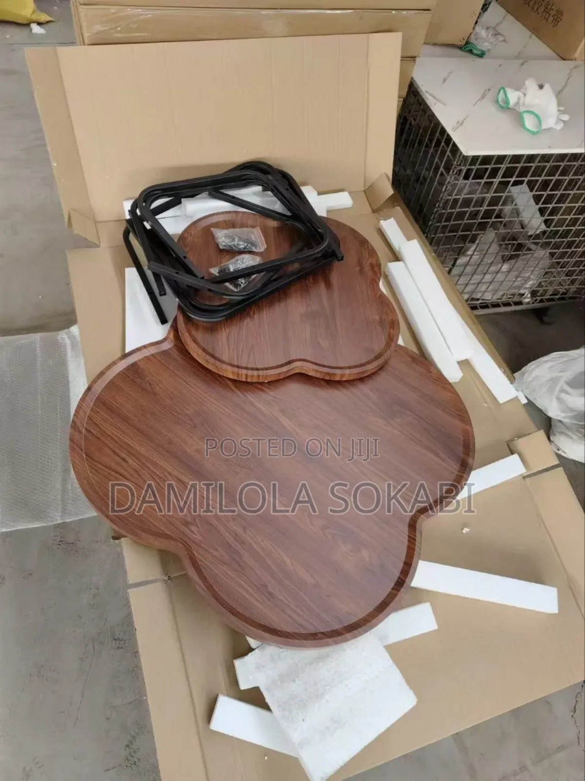 Round Twin Table