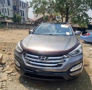 Hyundai Santa Fe Limited 4dr SUV AWD (3.3L 6cyl 6A) 2014 Gold