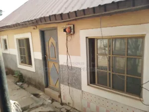 Photo - 1bdrm Room & Parlour in Obasanjo Road, Dutse-Alhaji for rent