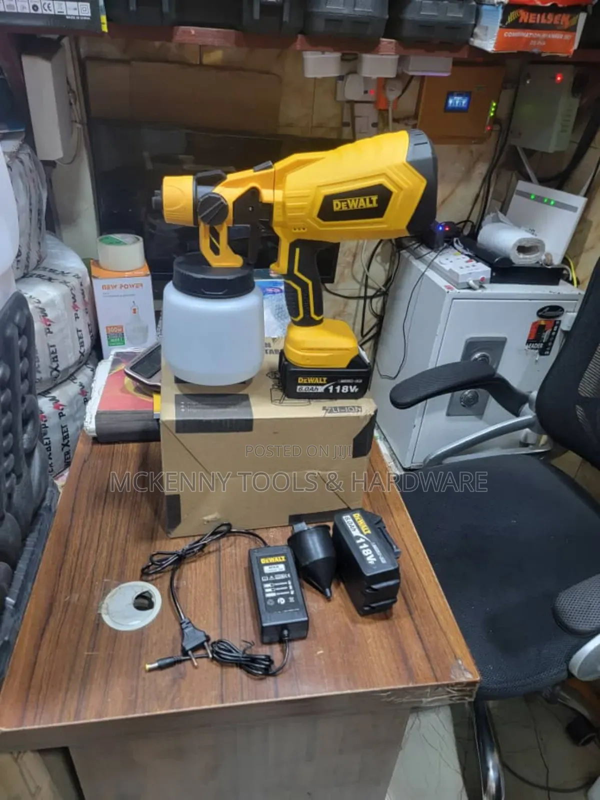 Cordless 118v Sprayer Machine