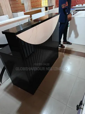 Luxury Office Receptionist High-Quality Table