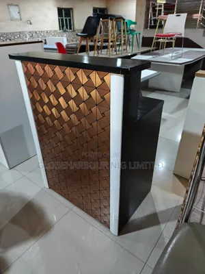 Luxury Office Receptionist High-Quality Table