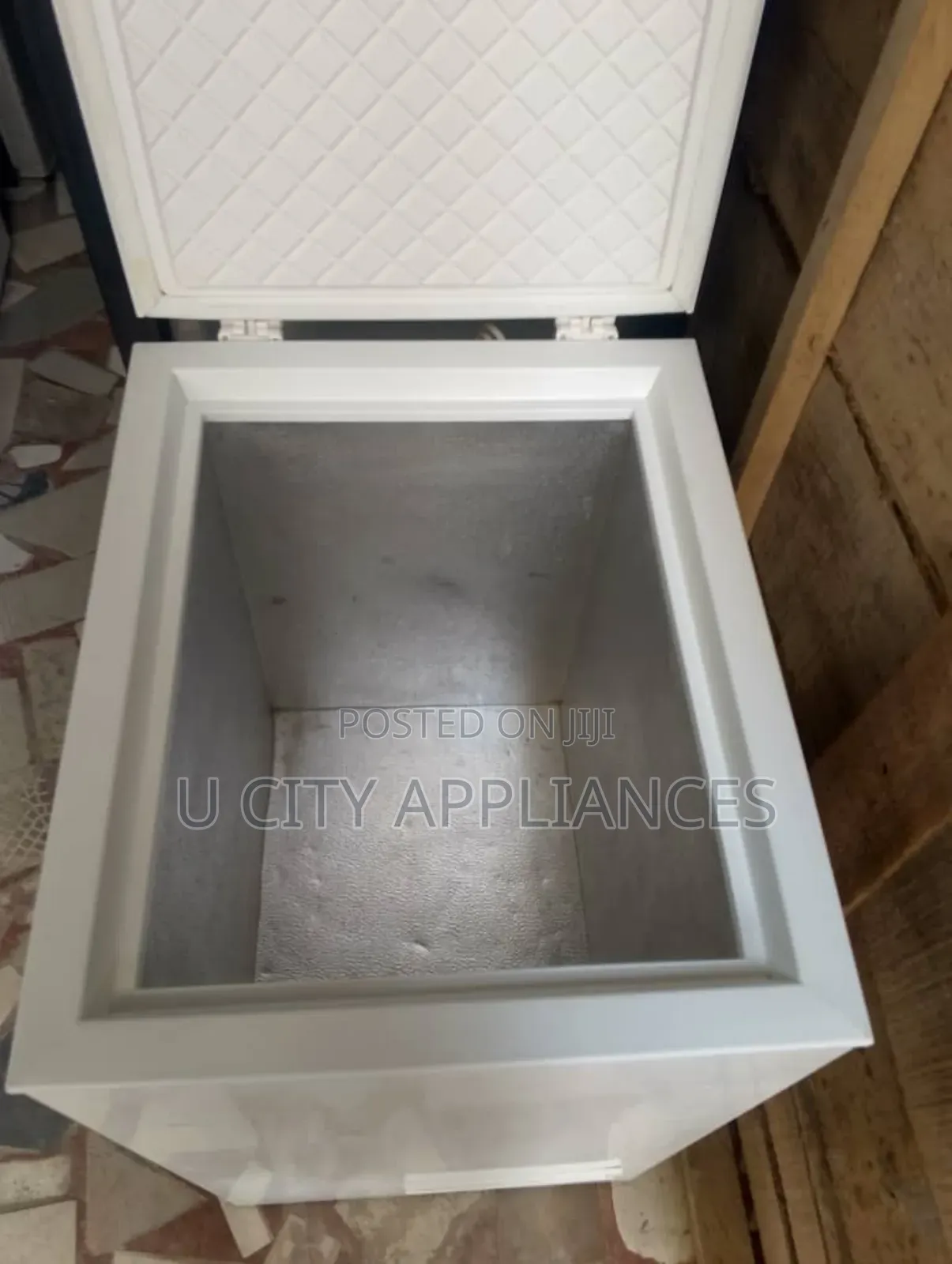 105liter Uk Chest Freezer Privilege