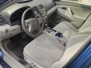 Toyota Camry LE 4dr Sedan (2.5L 4cyl 6A) 2011 Blue
