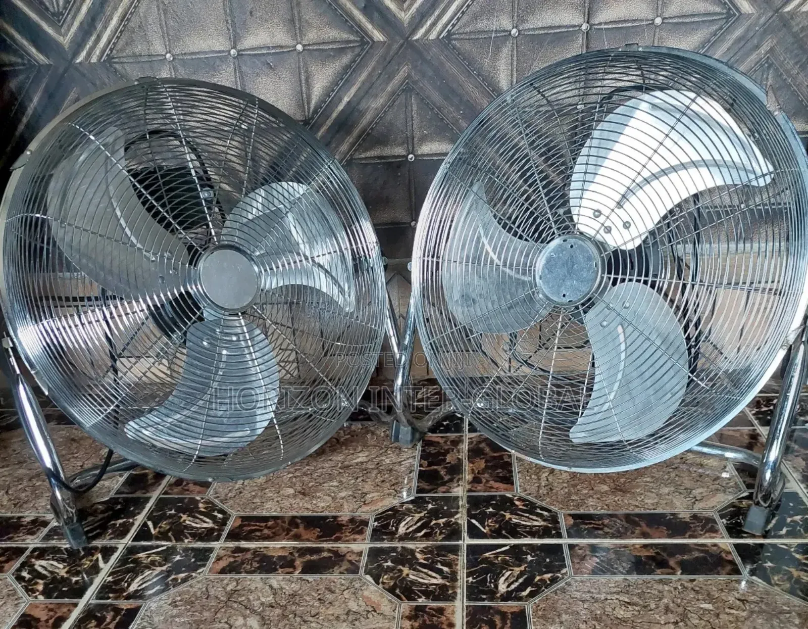 140w Floor Fans