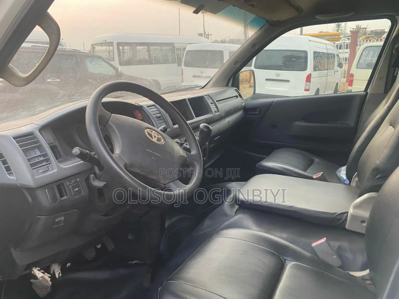 Toyota HiAce 2012 White