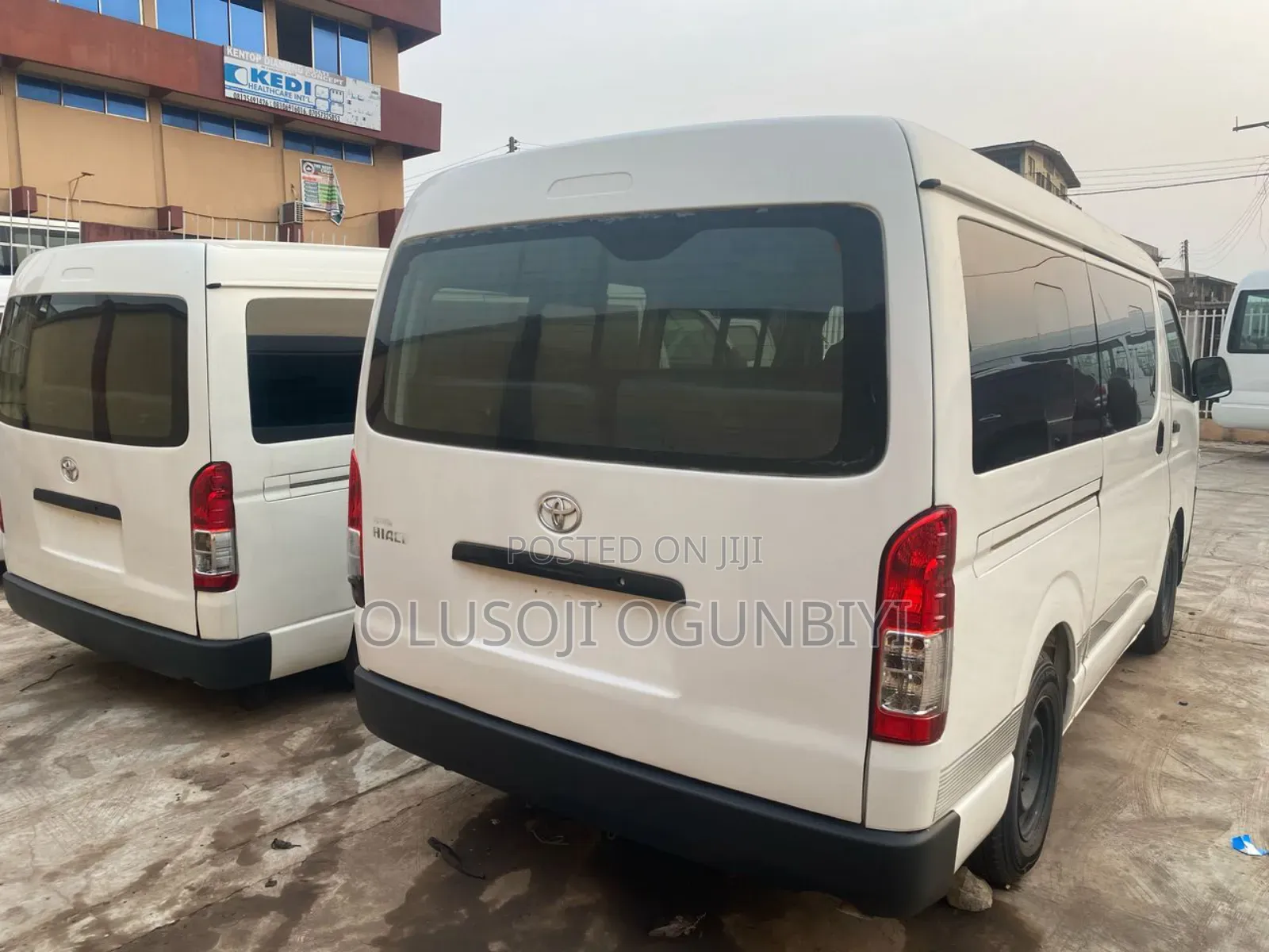 Toyota HiAce 2012 White