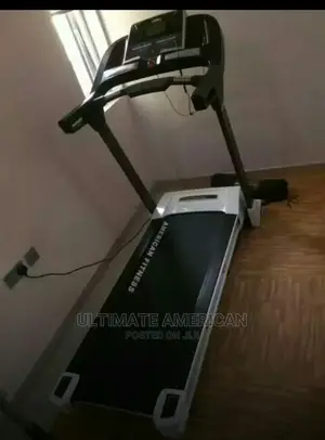 Three HP Treadmill With Mp3,Incline and Decline,Distance