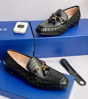 Simple and Quality Leather Shoe