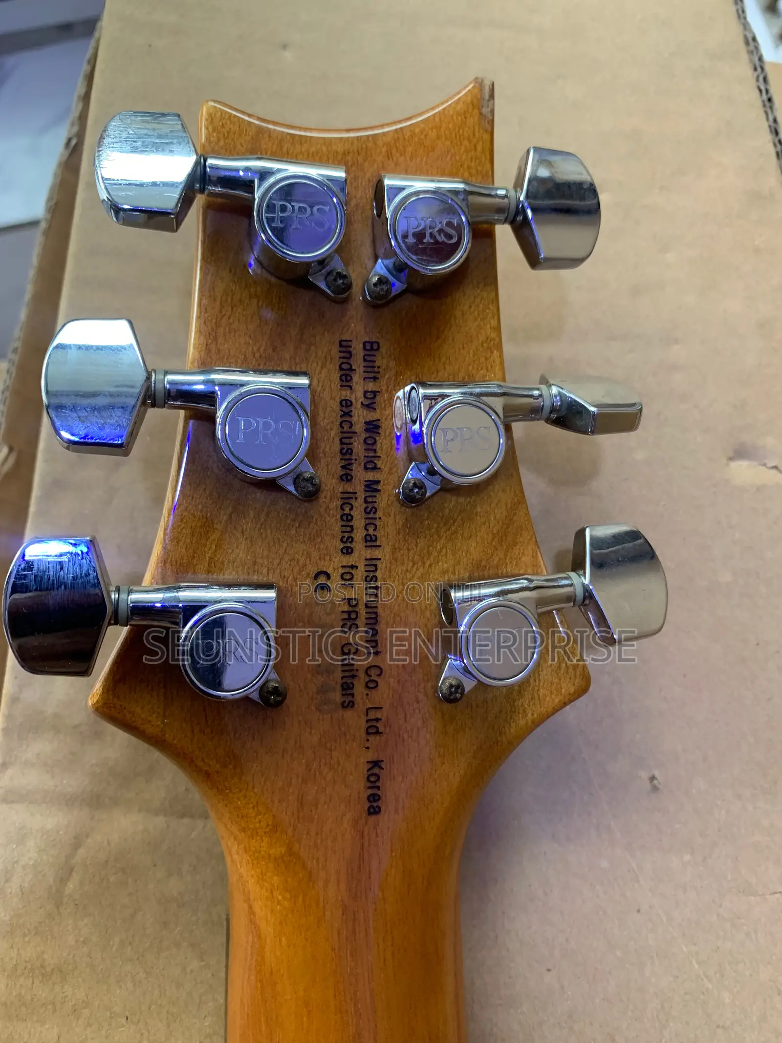 Quality PRS Se Santana Model Lead Guitar