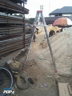 2 Meters a / Step Ladder