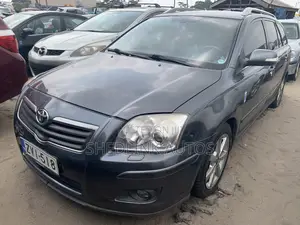 Toyota Avensis 2.0 D Verso 2002 Gray