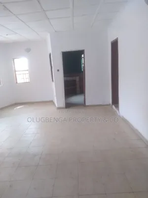 2bdrm Apartment in Ikorodu Garage for rent