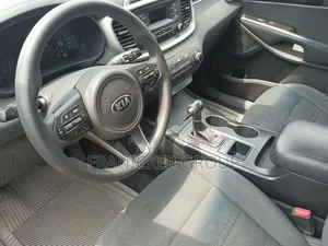 Kia Sorento 4dr SUV 2016 Gray