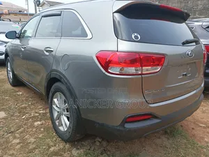 Kia Sorento 4dr SUV 2016 Gray