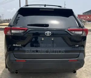 Toyota RAV4 LE FWD 2019 Black