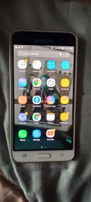 Samsung Galaxy J3 16 GB Silver