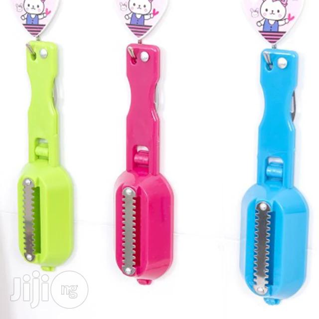 Fish Scale Scraper With Knife