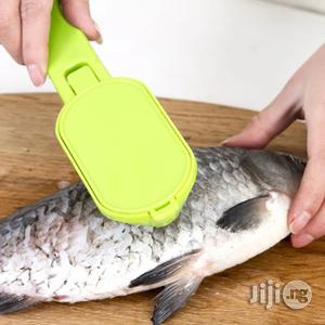 Fish Scale Scraper With Knife