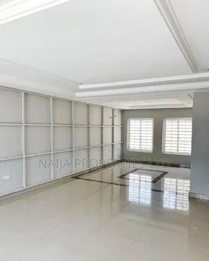 3bdrm Duplex in Lekki County for sale