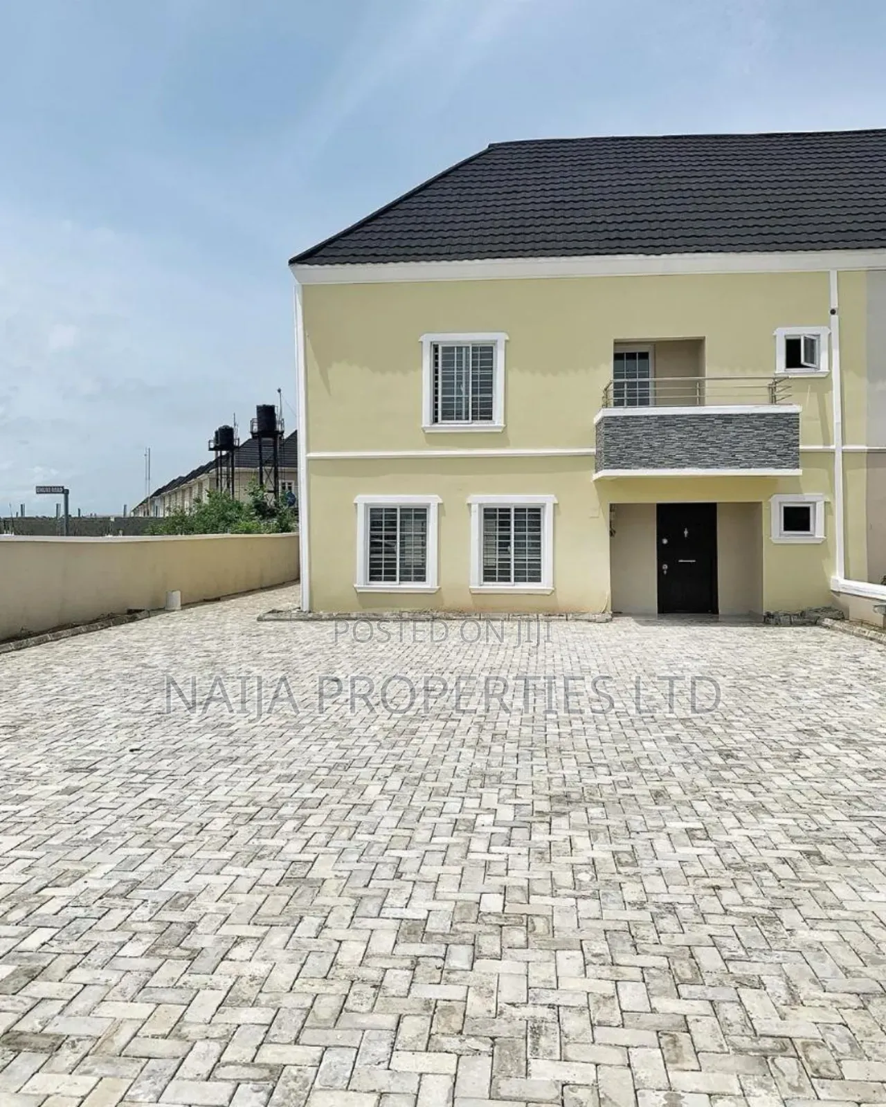 3bdrm Duplex in Lekki County for sale
