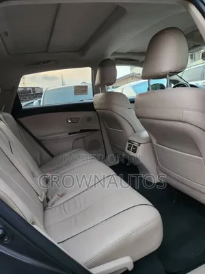 Toyota Venza AWD 2011 Gray