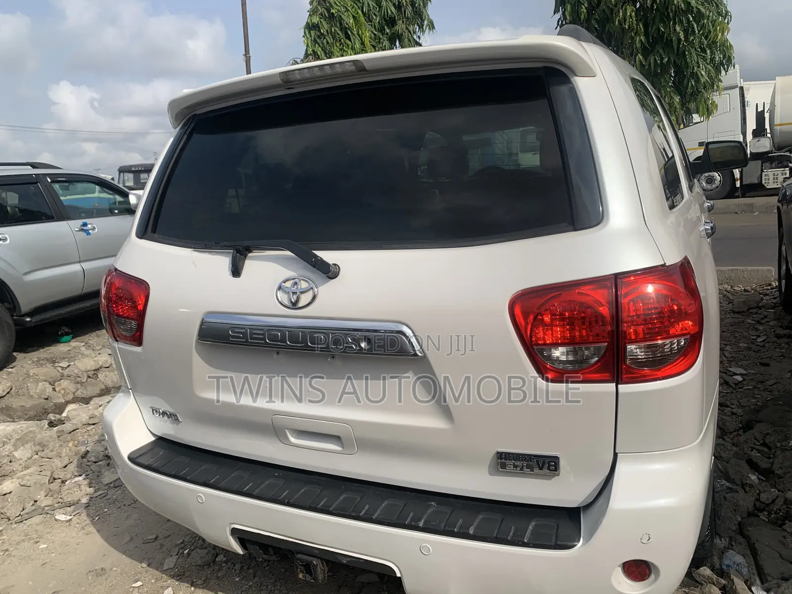 Toyota Sequoia 2012 White