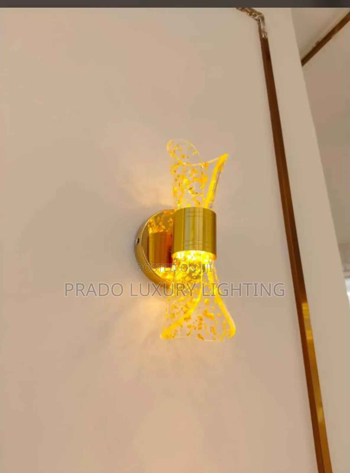 Outdoor Wall Bracket
