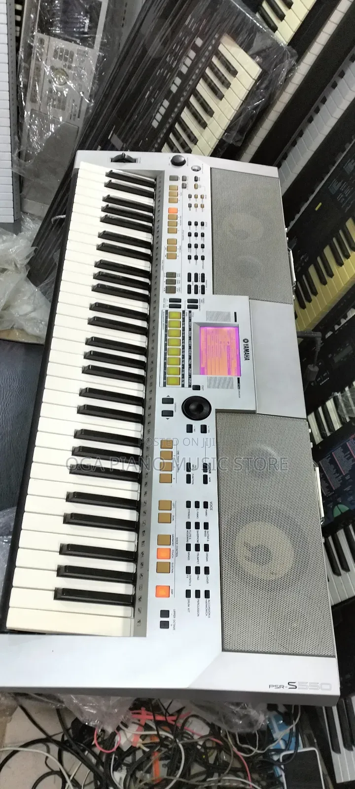 Yamaha PSR S550s Digital Workstation Arranger Keyboard
