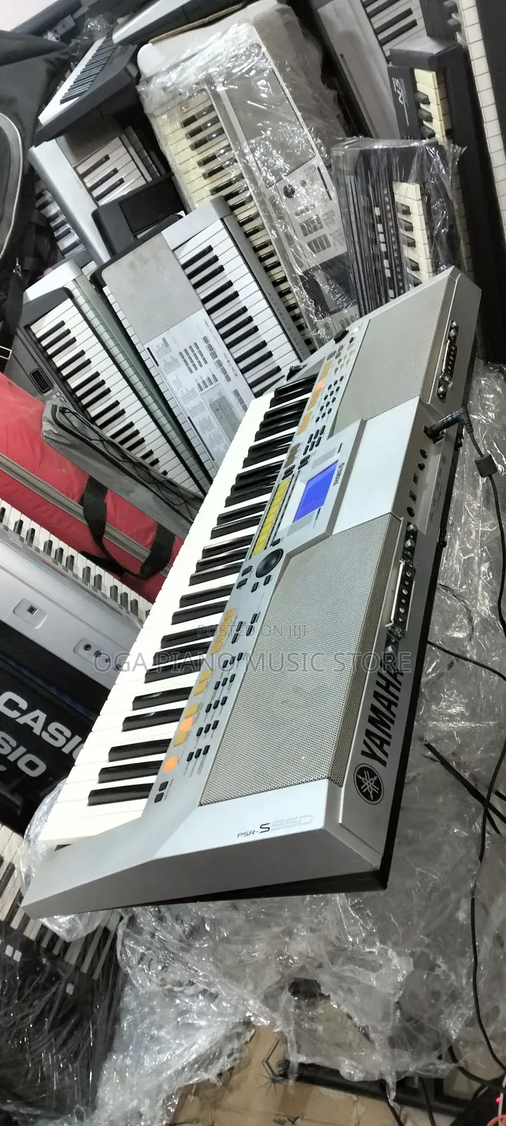 Yamaha PSR S550s Digital Workstation Arranger Keyboard