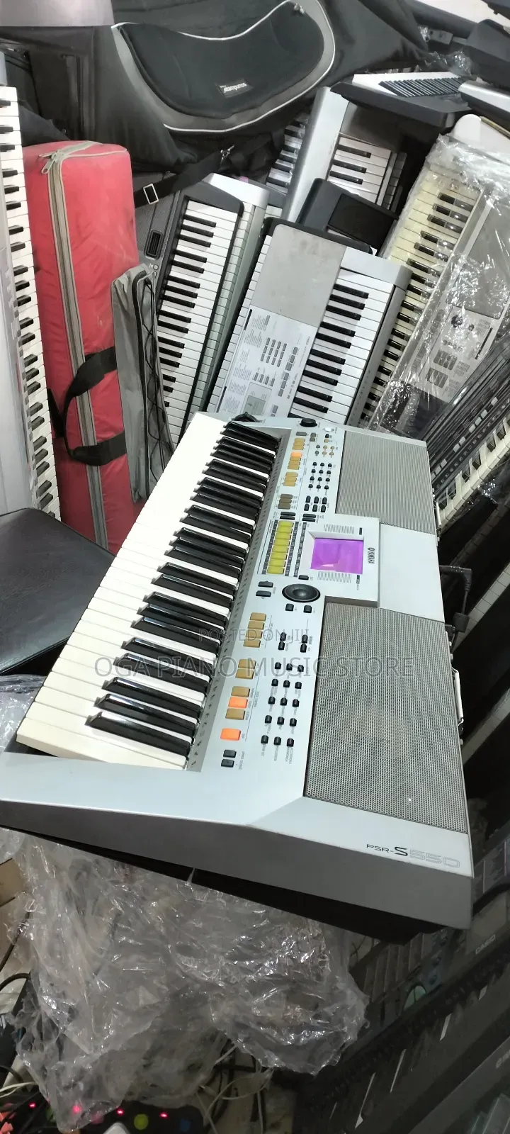 Yamaha PSR S550s Digital Workstation Arranger Keyboard