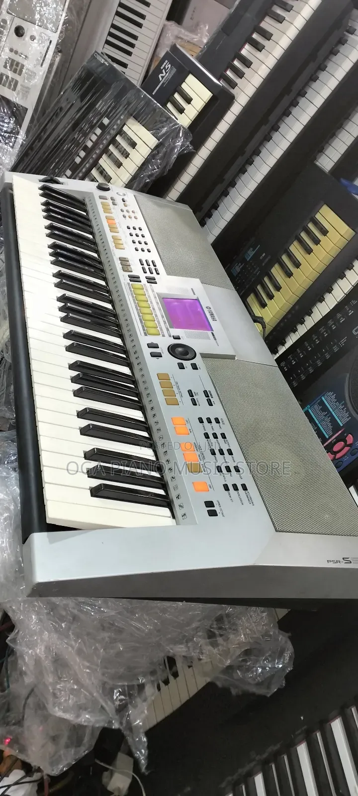 Yamaha PSR S550s Digital Workstation Arranger Keyboard