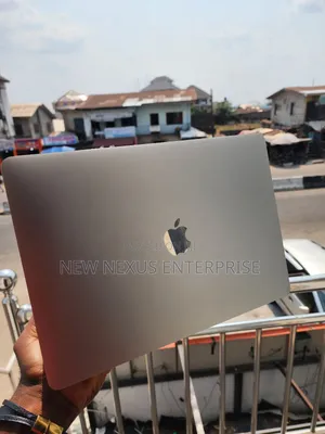 Laptop Apple MacBook Pro 2017 8GB Intel Core I5 SSD 256GB