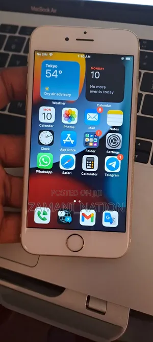 Photo - Apple iPhone 6s 64 GB Rose Gold