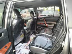 Toyota Highlander Limited 2010 Gray