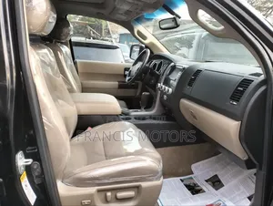 Toyota Sequoia 2015 Black