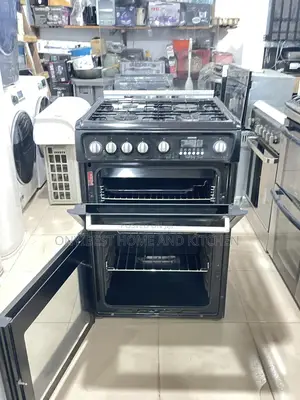 Hotpoint 60 by 60cm Standing Gas Cooker