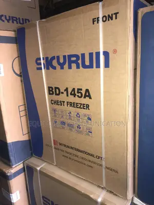 Skyrun 145l Chest Freezer + Door Storage Compartment