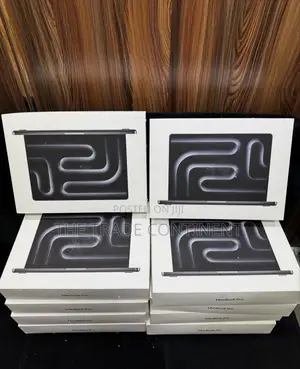 New Laptop Apple MacBook Pro 2024 M4 14-Inch 16GB Apple M4 SSD 512GB