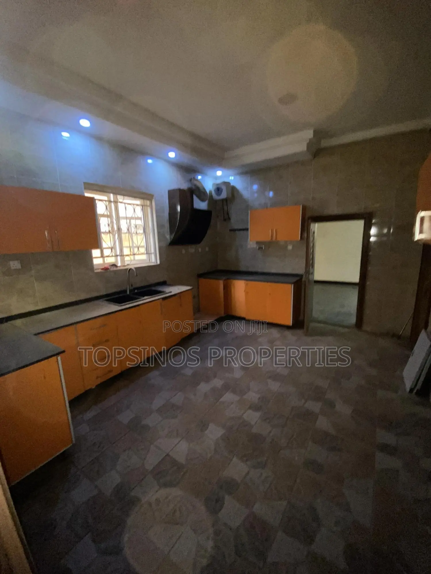 5bdrm Duplex in Dawaki for rent