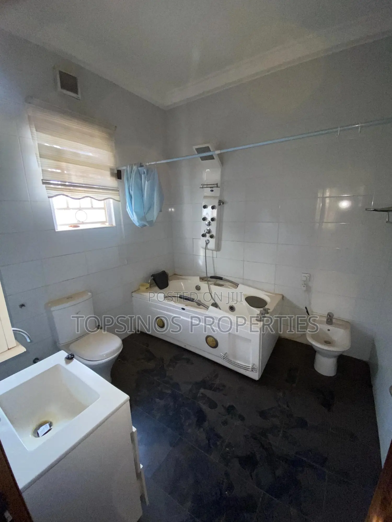 5bdrm Duplex in Dawaki for rent