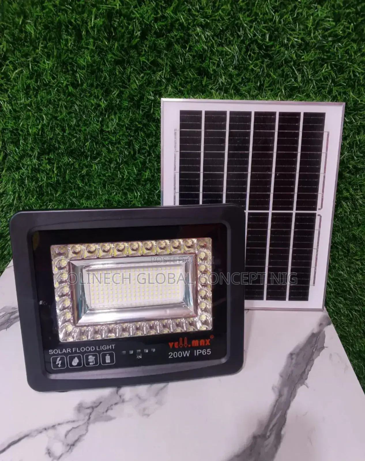 200 W Vellmax Solar Flood Light